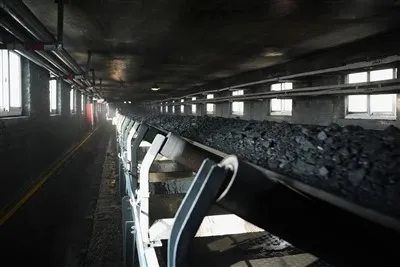 Ogenj - odporni transportni pas